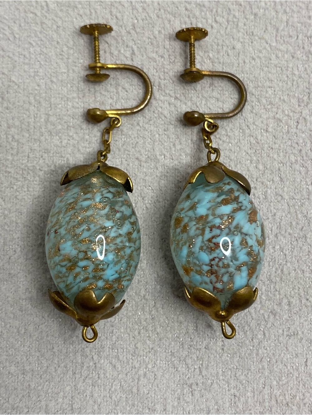Vintage Made In Italy Venetian Art Glass Screw Back Earrings Blue Gold Fleck